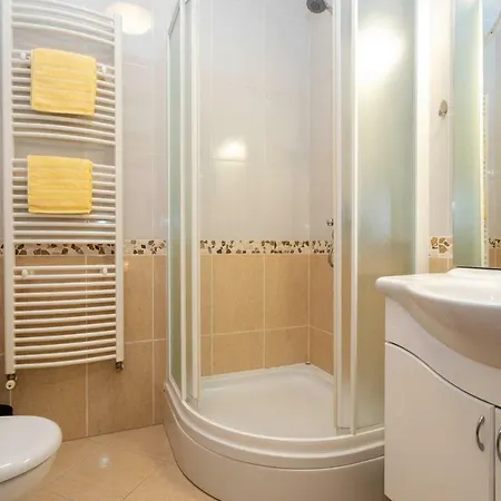 Pianka Villa *